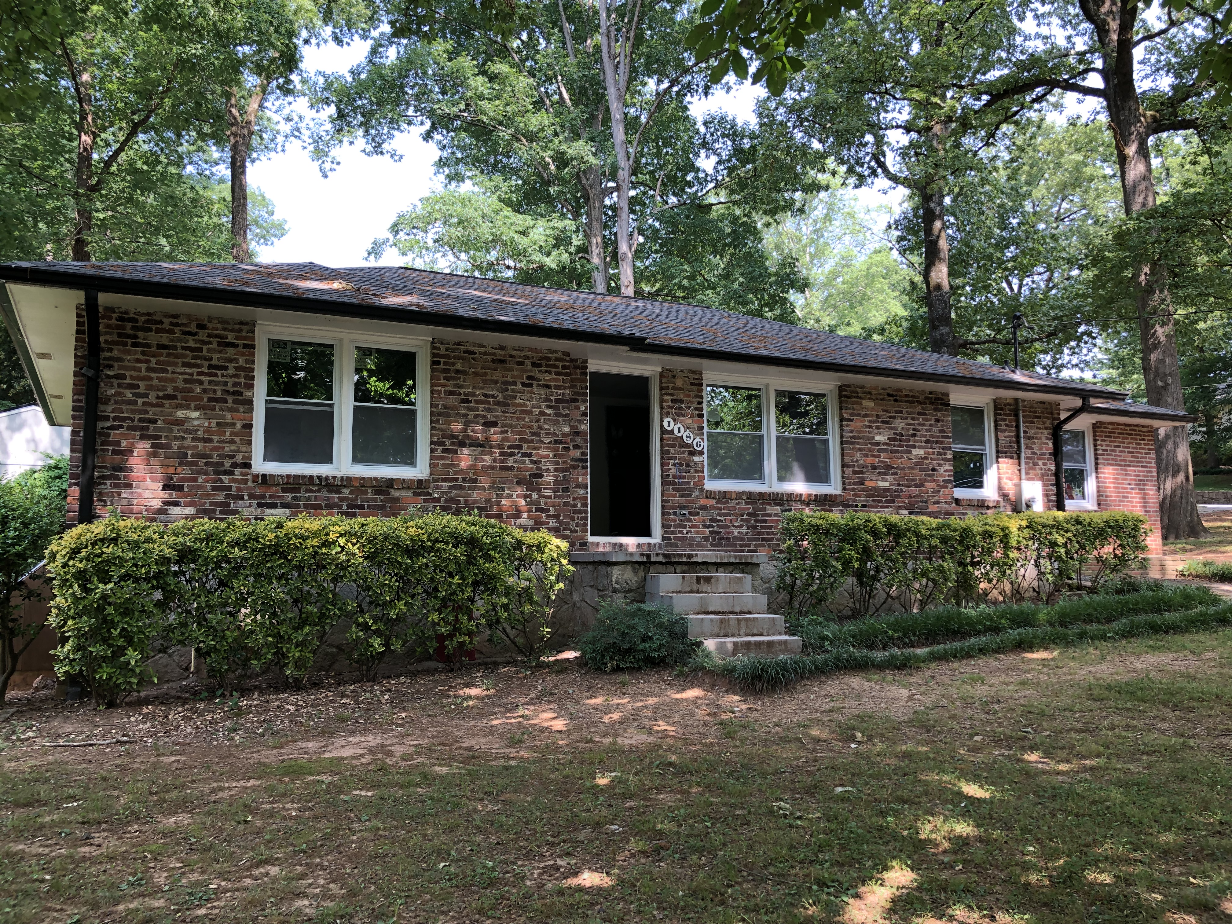 Sell my house in Perry GA. Brick Ranch house with lots of junk to clean up.