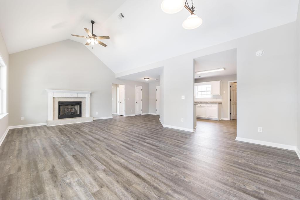 We Buy houses in Bonaire GA without a realtor.