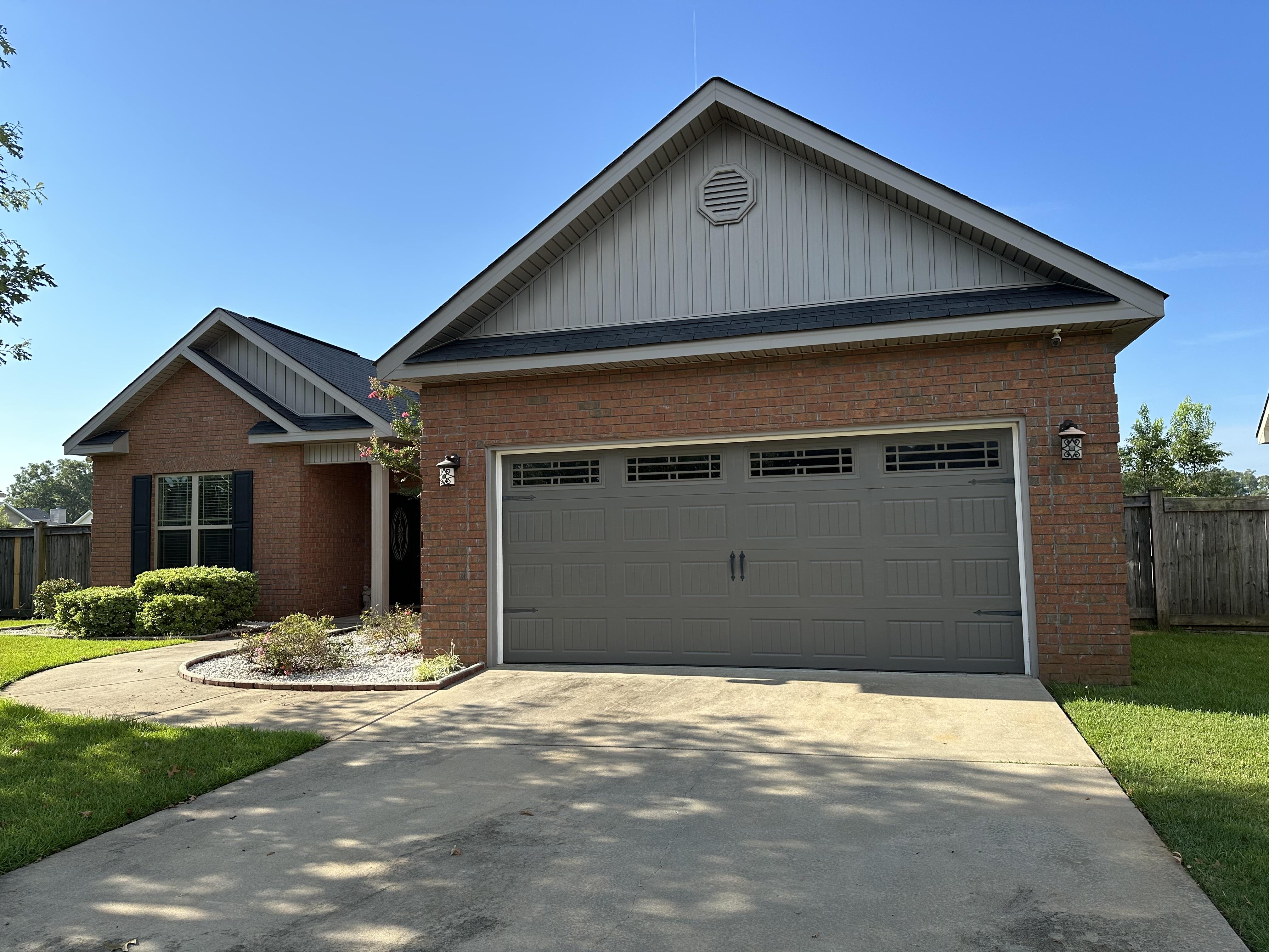 We Buy Houses in Byron Fast. Brick home that needs to sell fast for a job transfer.