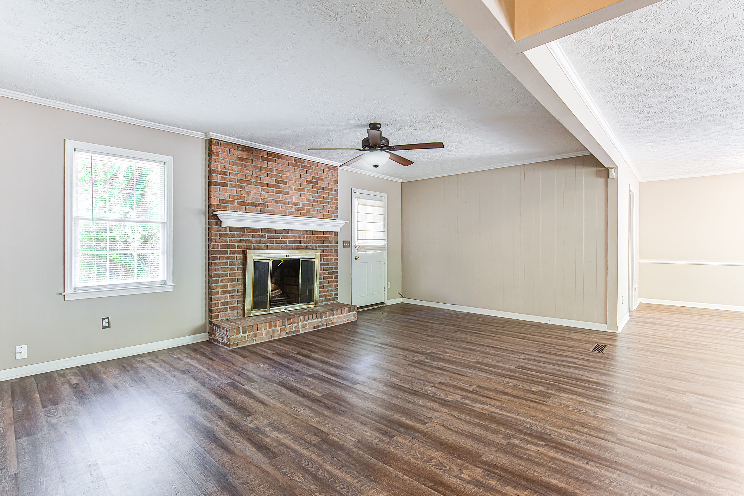 We buy houses in Lilburn GA without a real estate agent.