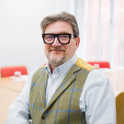 Julian Minett Founder & CEO, Spencer Group Global Executive Search