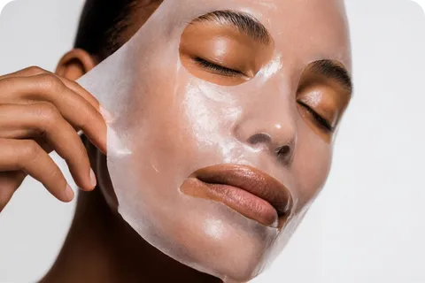 At-home masks that refresh the skin between professional treatments. These provide support for hydration, glow, and improved texture.