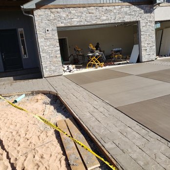 Grand Junction Concrete builds and installs Driveway