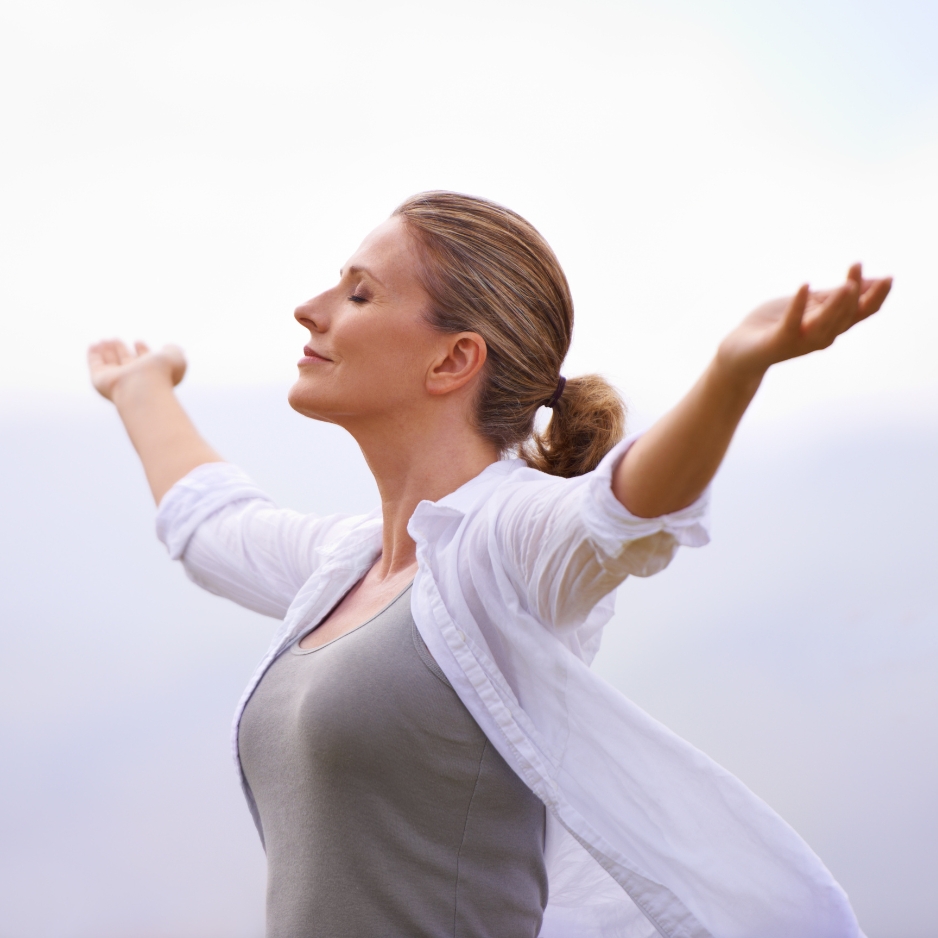 Woman rediscovering her purpose and life vision with the help of Empowered Breast Cancer Journey Masterclass.