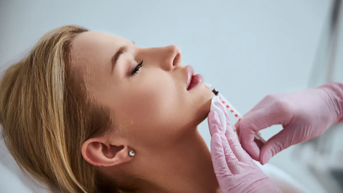 Wondering which one is right for you? Explore the differences between Botox and dermal fillers, their benefits, and how to choose the best option for your skincare goals.