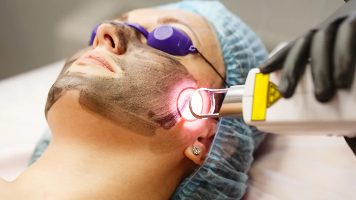Is Pico Laser safe for all skin types? Discover how this advanced skin treatment works and if it’s suitable for you, no matter your skin type.