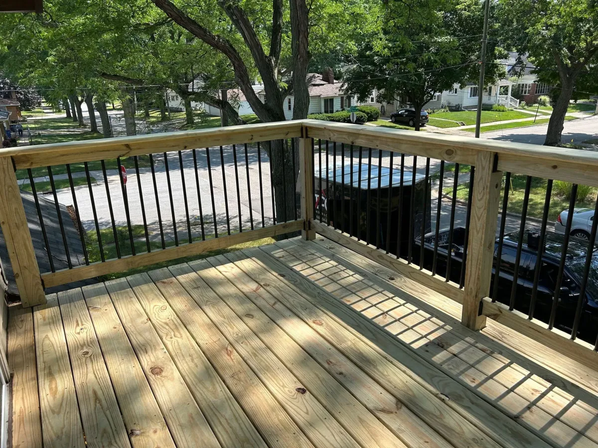 new deck installed by tpc construction in grand rapids