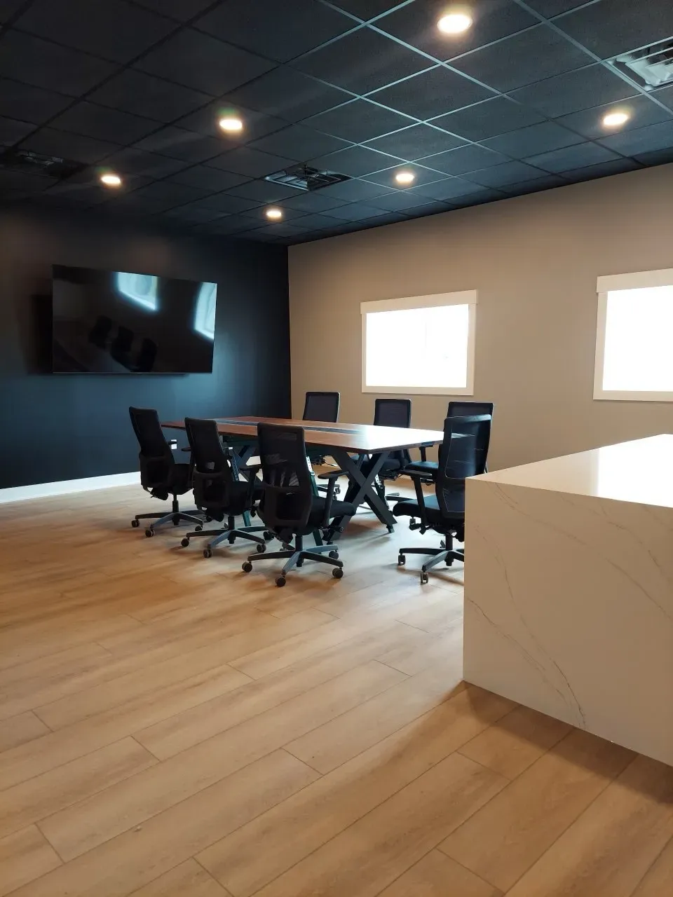 Commercial remodel conferance room with meeting table and chairs