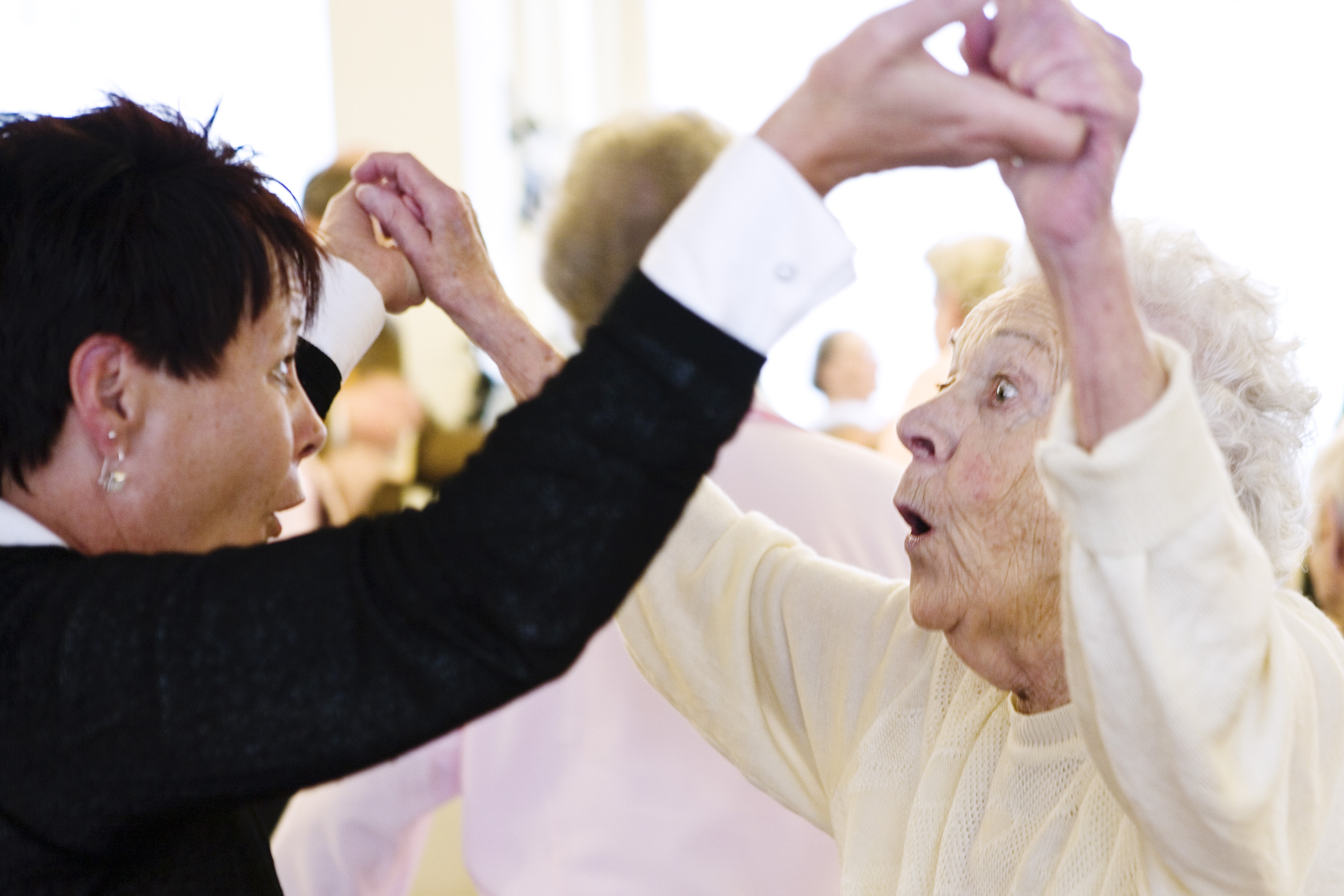 Demenzkranke beim Tanzen