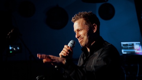 Nepo Fitz auf der Bühne