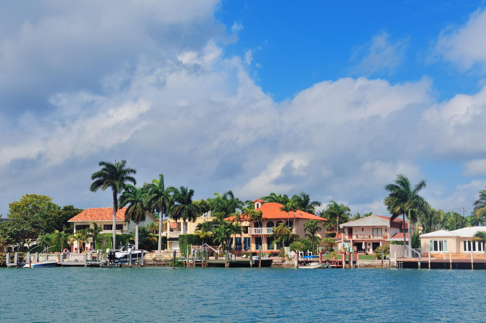 Florida short-term rental laws and HOA regulations