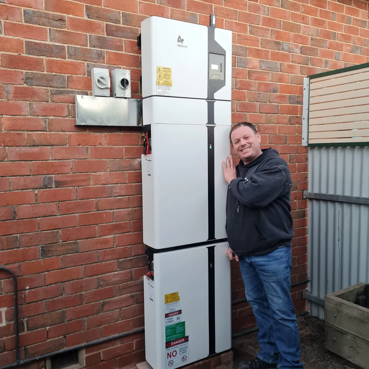 happy customeros a quality solar battery in Bulli