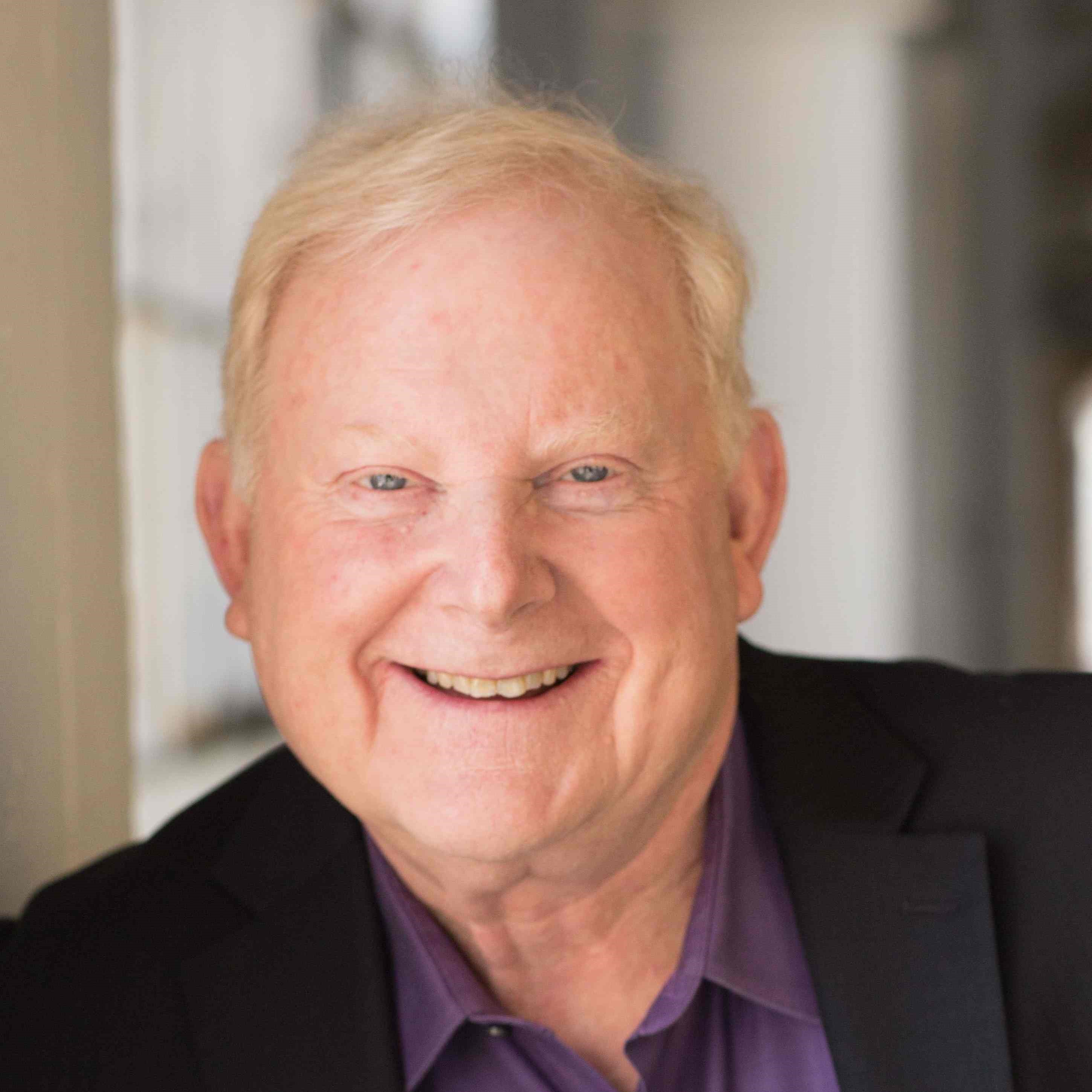 Steve Turner Headshot