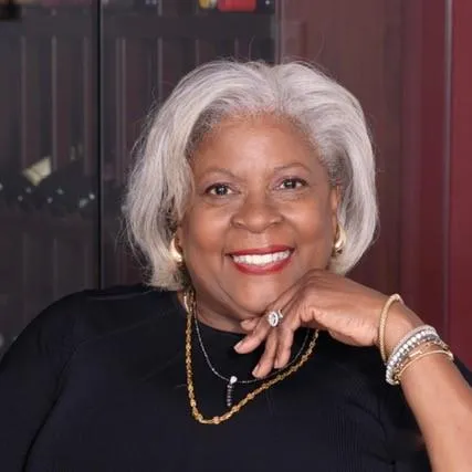 Teresa Evans Headshot