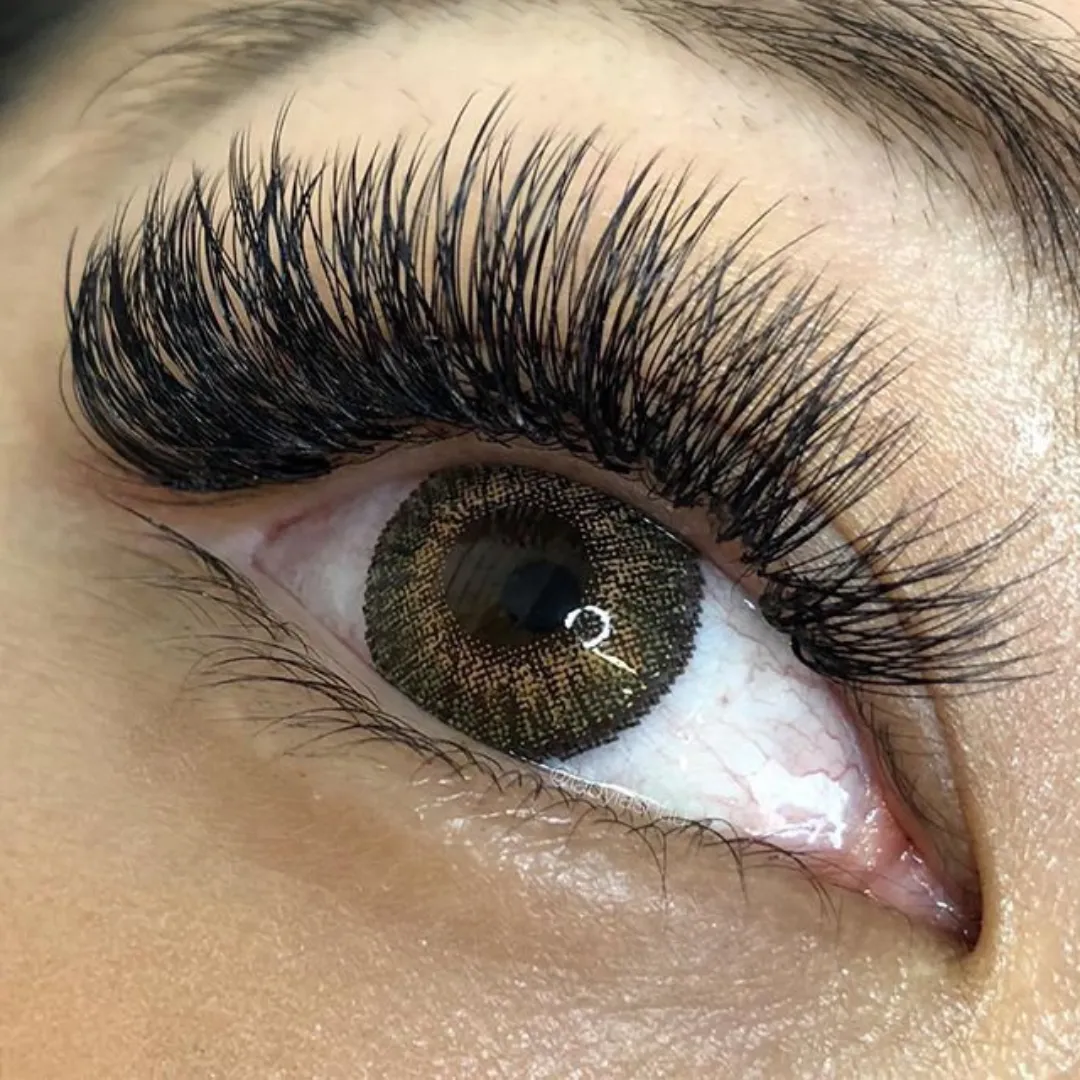 luxe lashes by siarra, lash extensions, lash studio clearwater