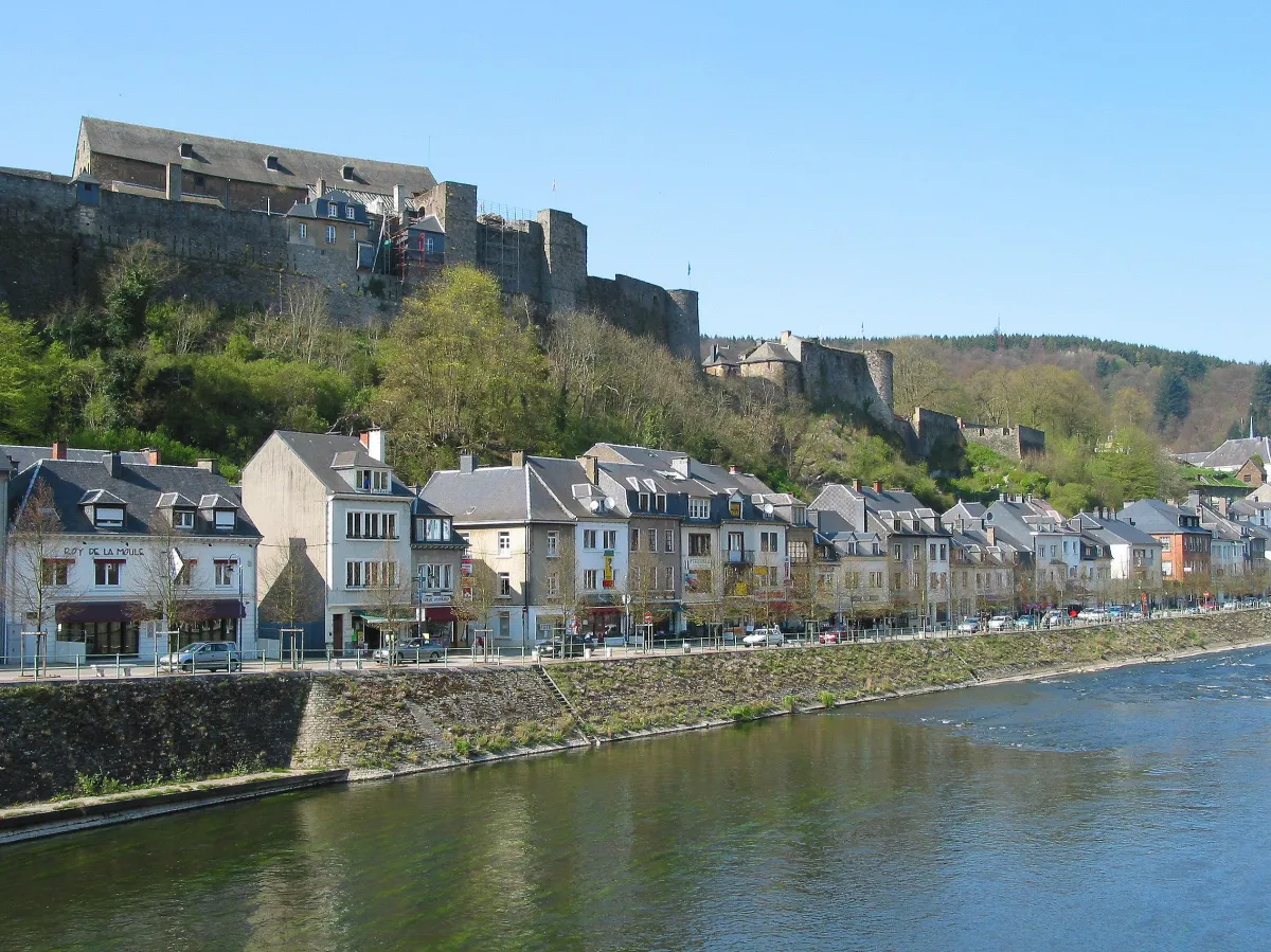Auberge le temps des saveurs - Hotel - Restaurant - Bouillon