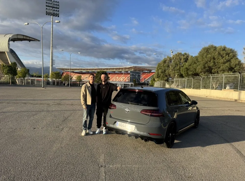 Volkswagen Golf R gris importado por RB Automotive