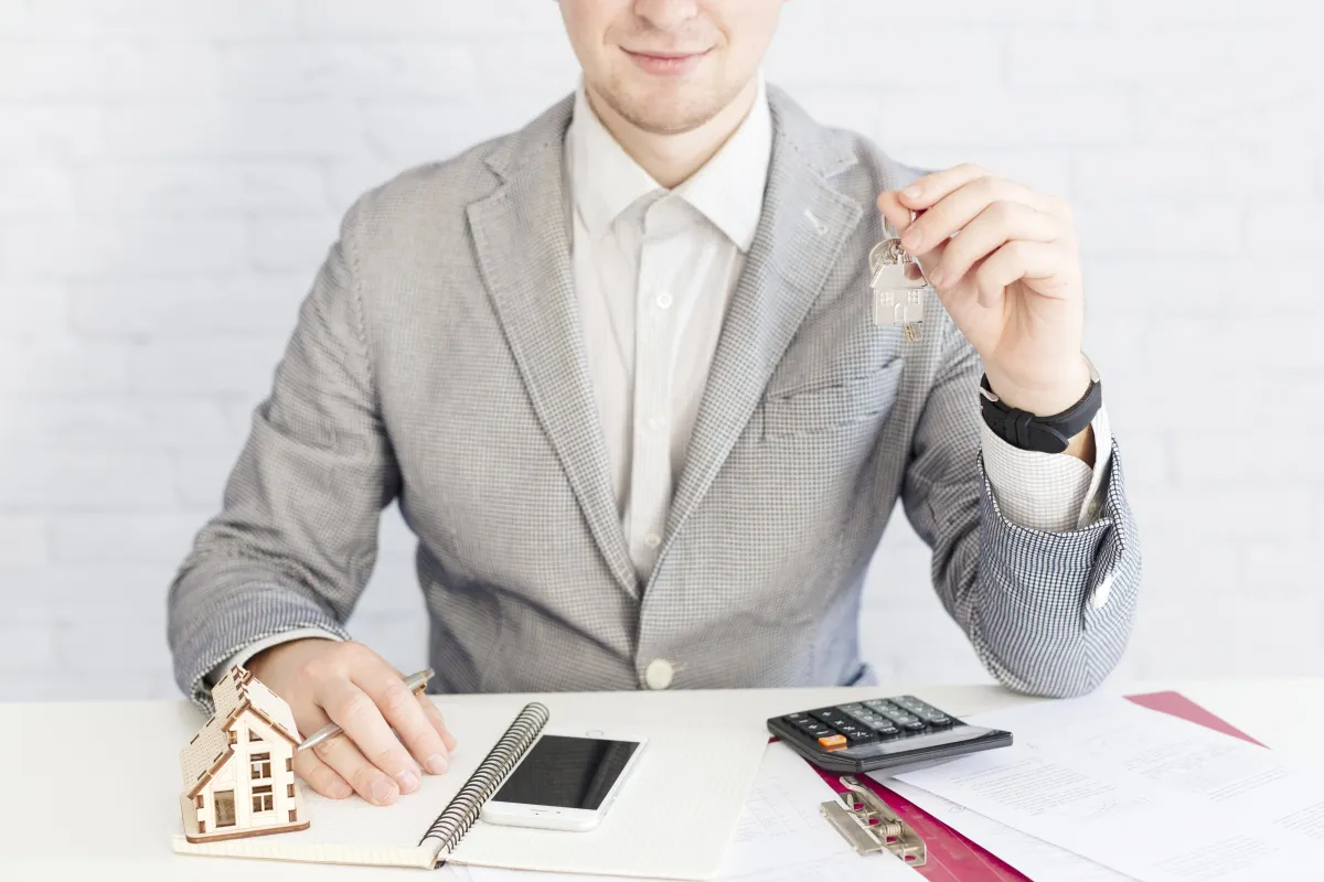a propos de FISCHER IMMOBILIER PROMOTEUR CONSTRUCTEUR