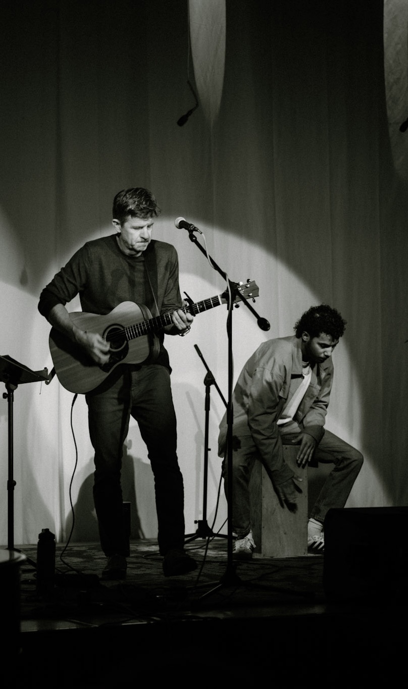Ross King performs LIVE on acoustic guitar