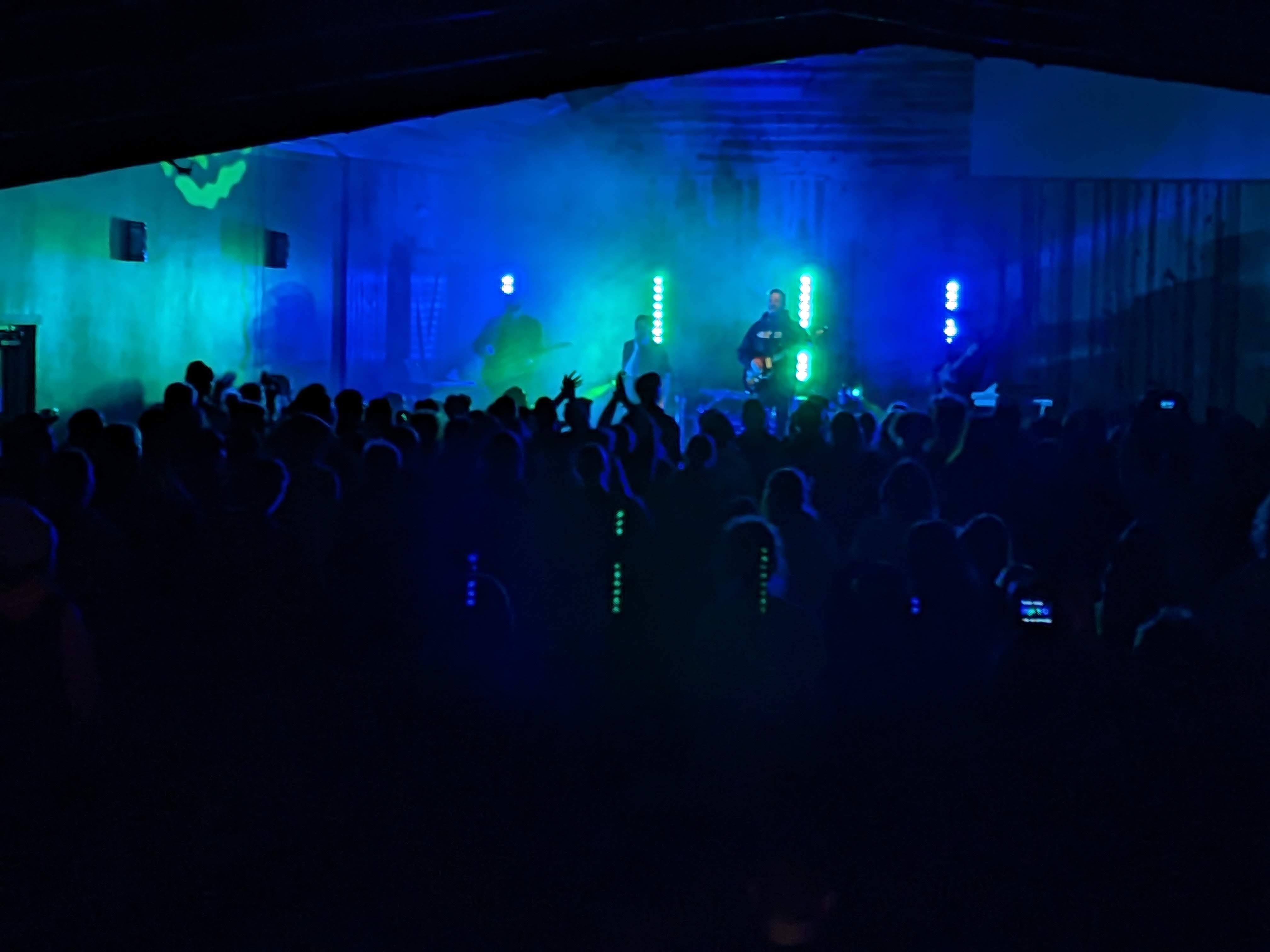 Ross King performing a worship concert