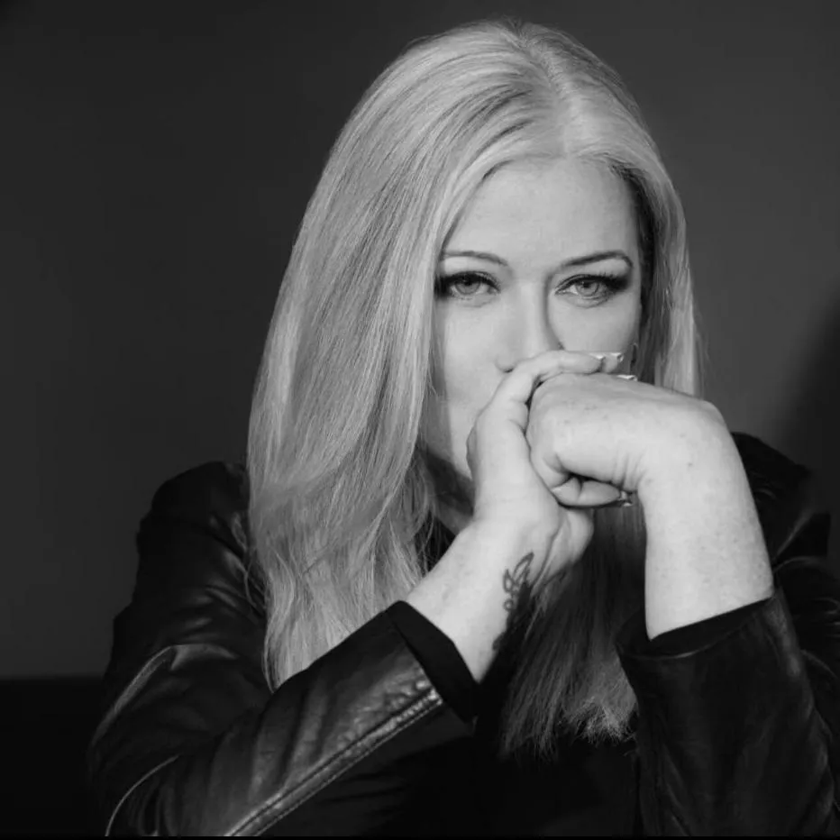 Seven-time Grammy Nominated and Ivor Novello award-winning songwriter Lauren Christy now poses for booking photo shoot