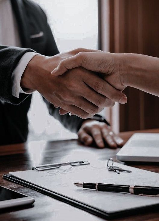 Diverse group of professionals, 3:2, casual meeting, bright office, collaborative