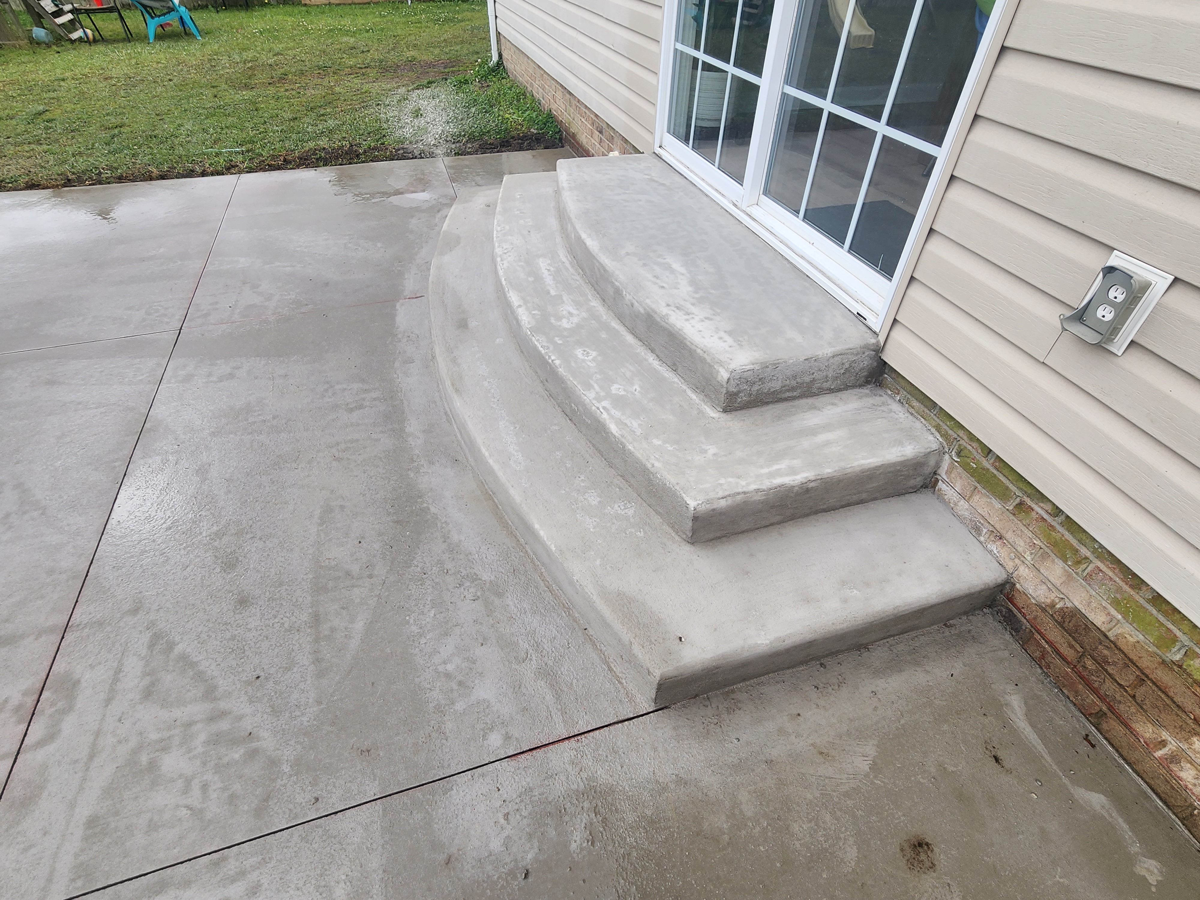 Trussville Concrete Curbing