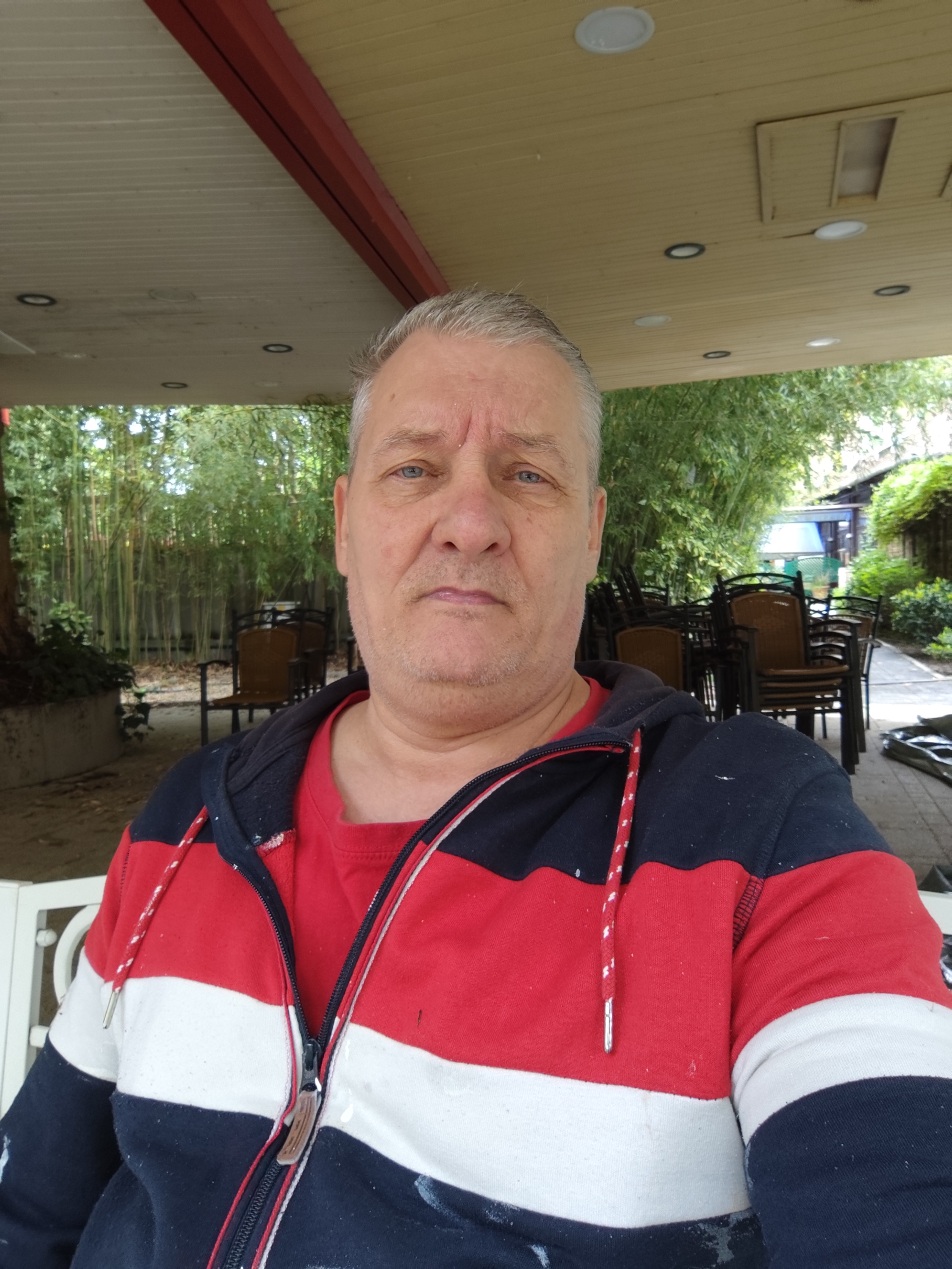 Rab János festő-mázoló szakember bemutatkozó portréja.