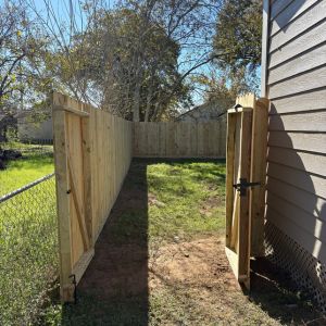 Fence Removal & Rebuilding College Station