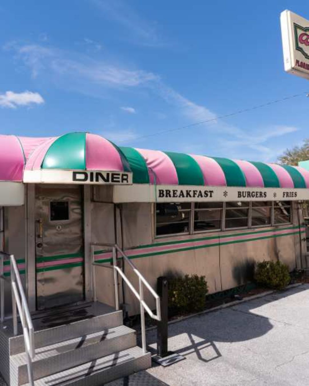 Angel’s Diner in Palatka, Florida — a historic Putnam County landmark and popular local business featured on the Putnam Locals directory.