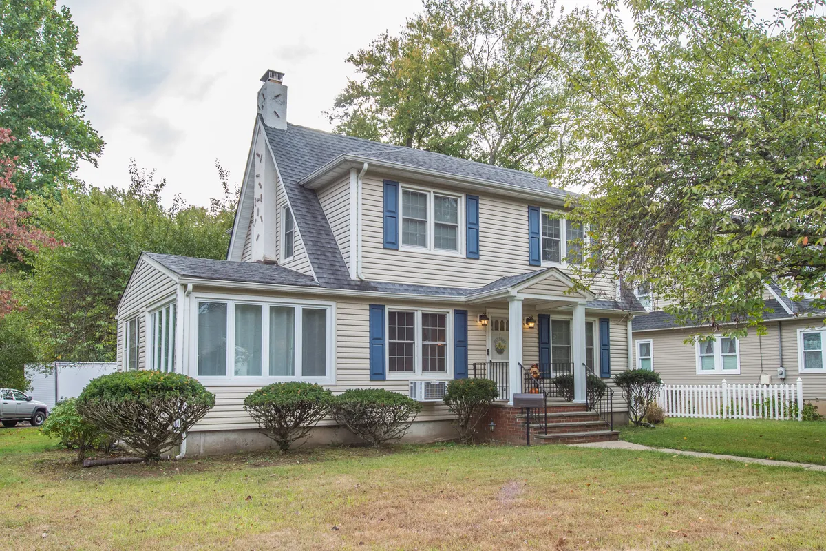 single-family center hall colonial home in rockaway nj suburb