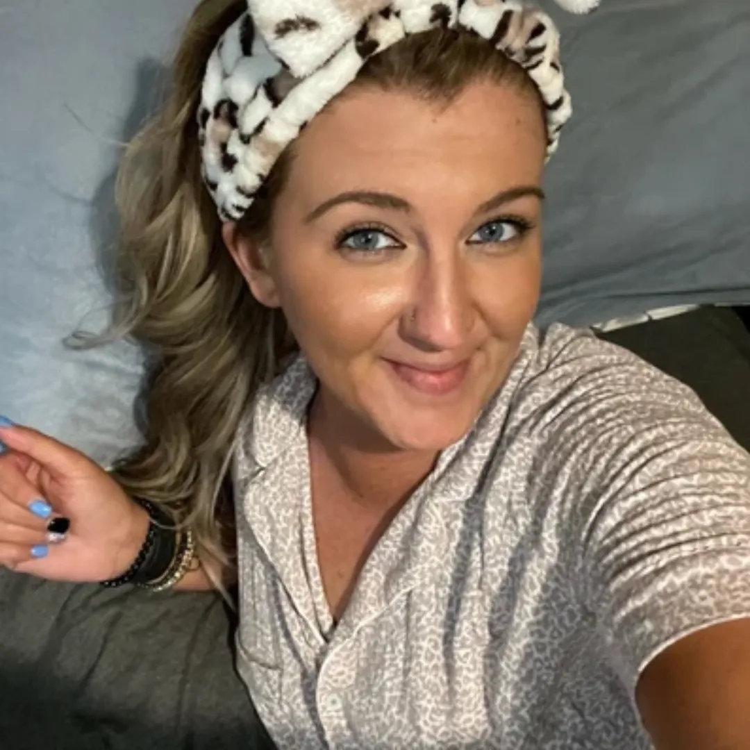 Etsy buyer testimonial image praising Dolph Lighterz quality and tribute design