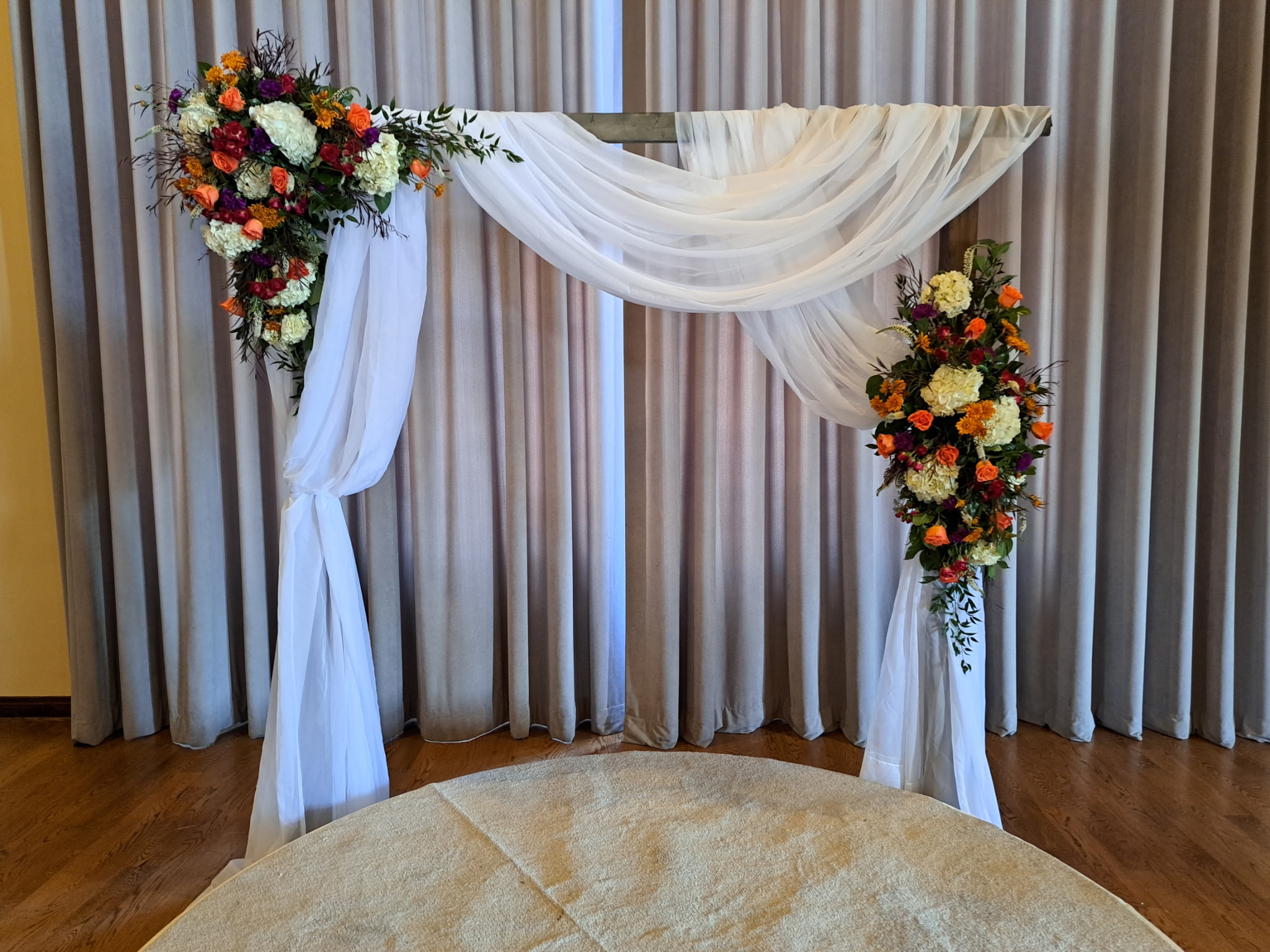 Statement wedding floral piece for Cleveland ceremony
