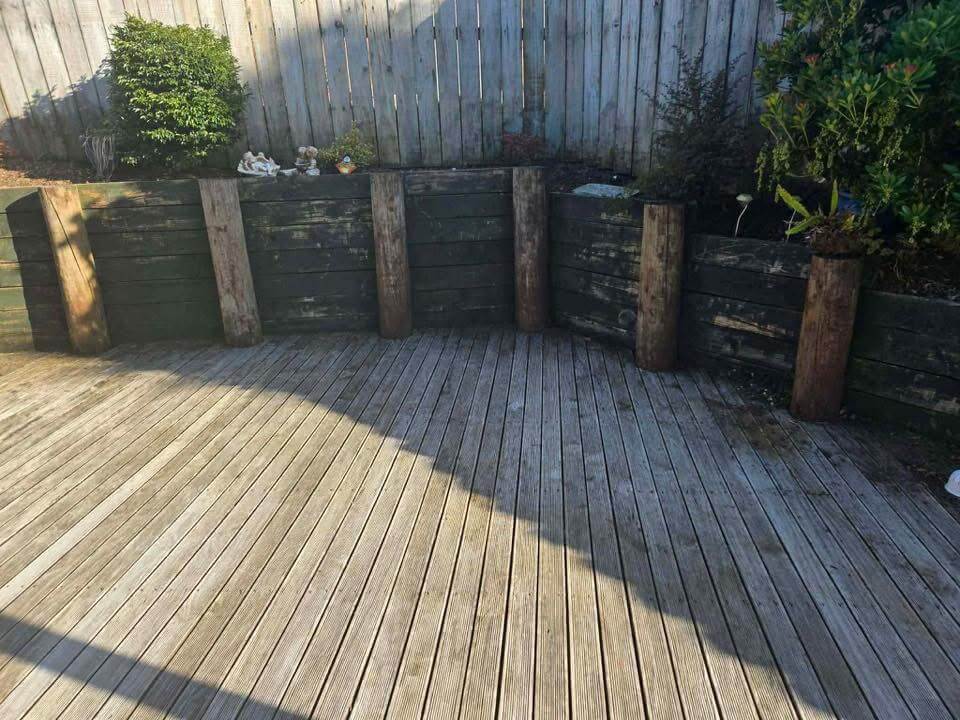 fence preparation Auckland water blasting sanding timber fence