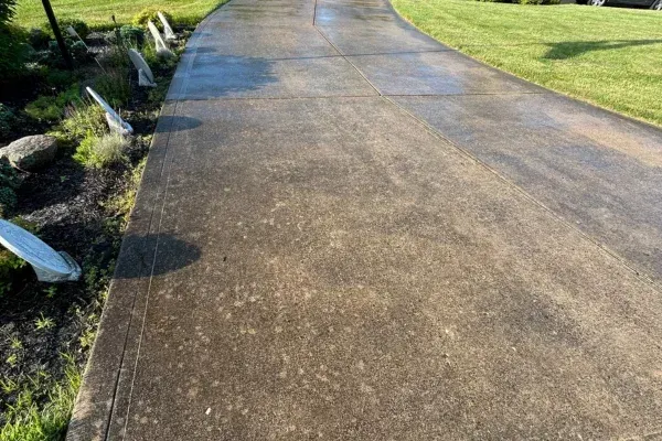 Common Surfaces That Need Pressure Washing in Speedway, IN