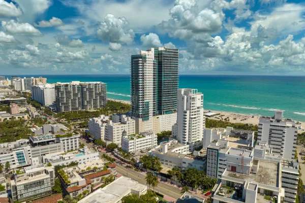 Unlocking Value: Standard Homes vs. Luxury in Miami Insurance