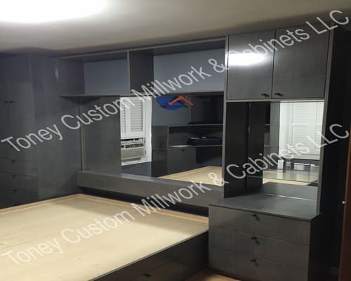Bedroom Set in Ronkonkoma