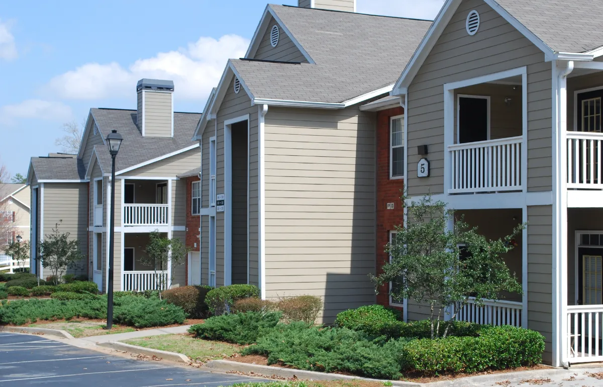 gutter hanger installation