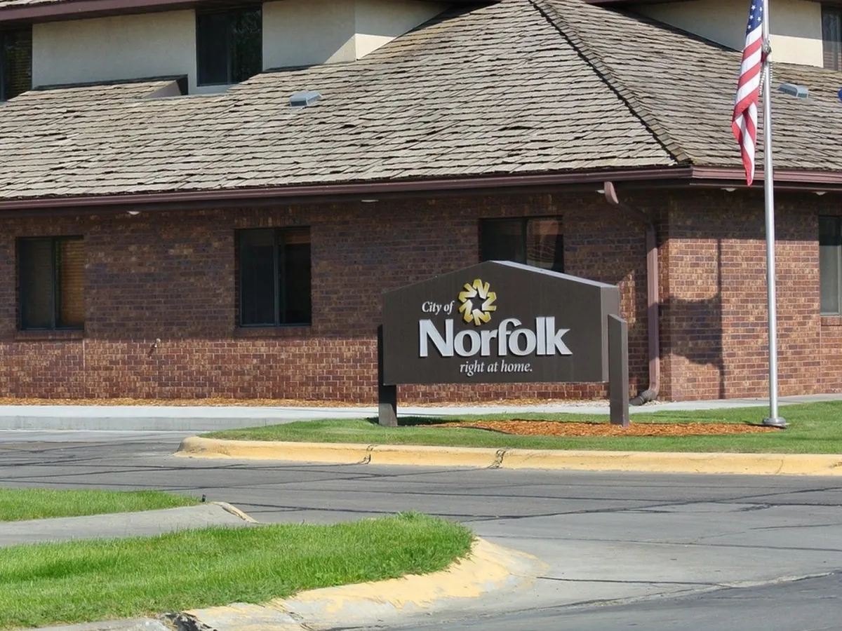 Alliance Deck Builders of Norfolk logo