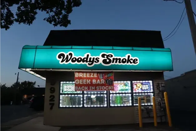 Store - Woody's Smoke Shop Albion