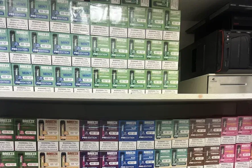 Store - Woody's Smoke Shop Albion