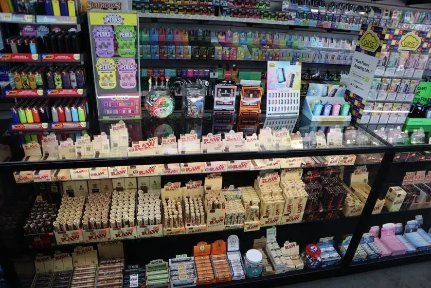 Store - Woody's Smoke Shop Albion