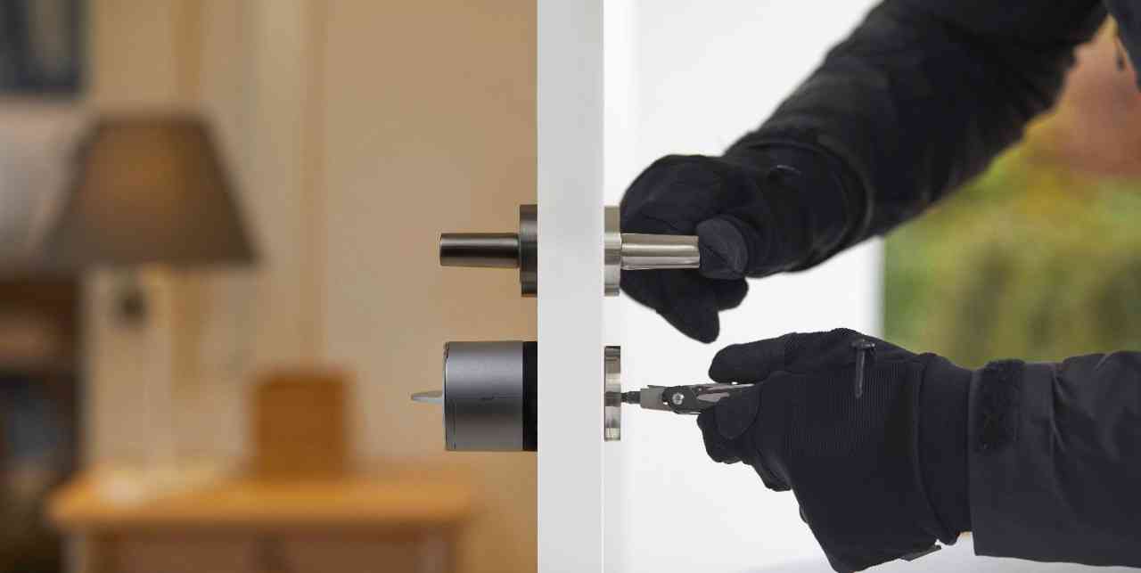 instalar alarma en barcelona antiokupas proteccion hogar