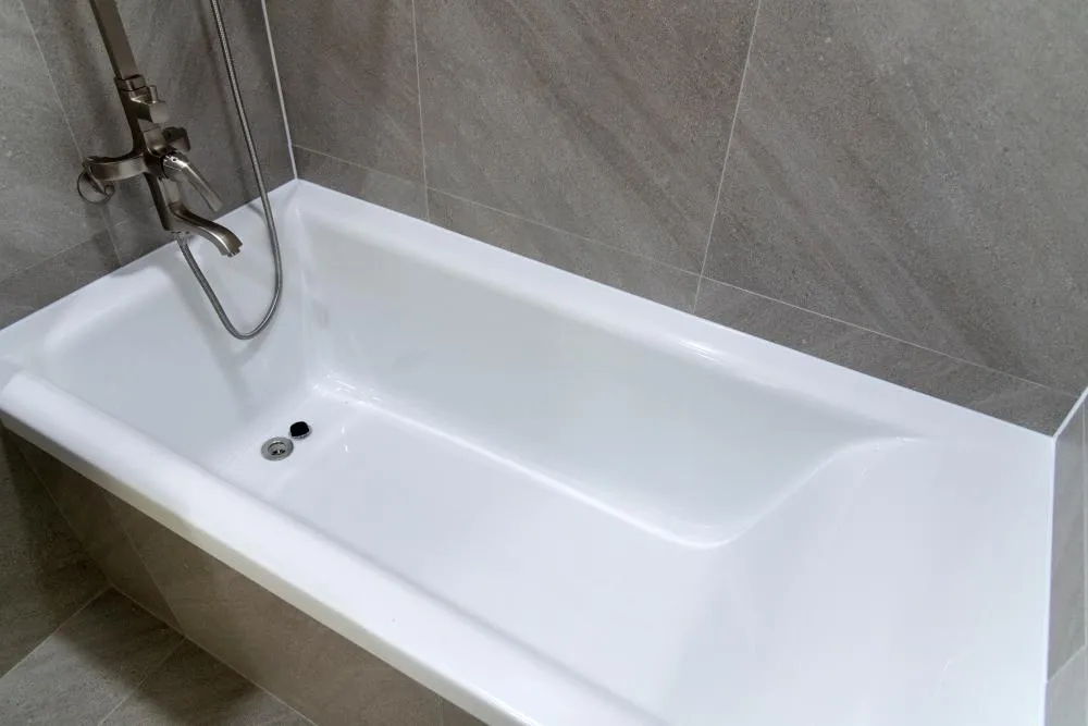 Infinity Premiere Services customized tub solutions in Northwest Ohio - modern bathtub installation with durable finishes in Perrysburg and Bowling Green