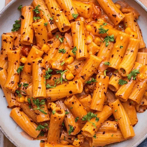 freshly-cooked-lasagna-with-gourmet-bolognese-sauce at