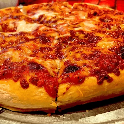 Handcrafted Pizza in St. Charles