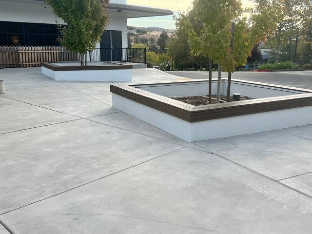 Roseville Concrete builds and installs Slab.