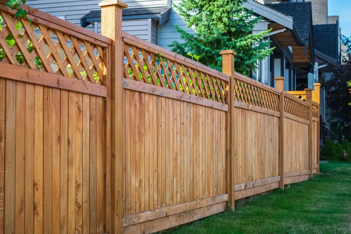 Wood Fence in Deerfield Beach, FL