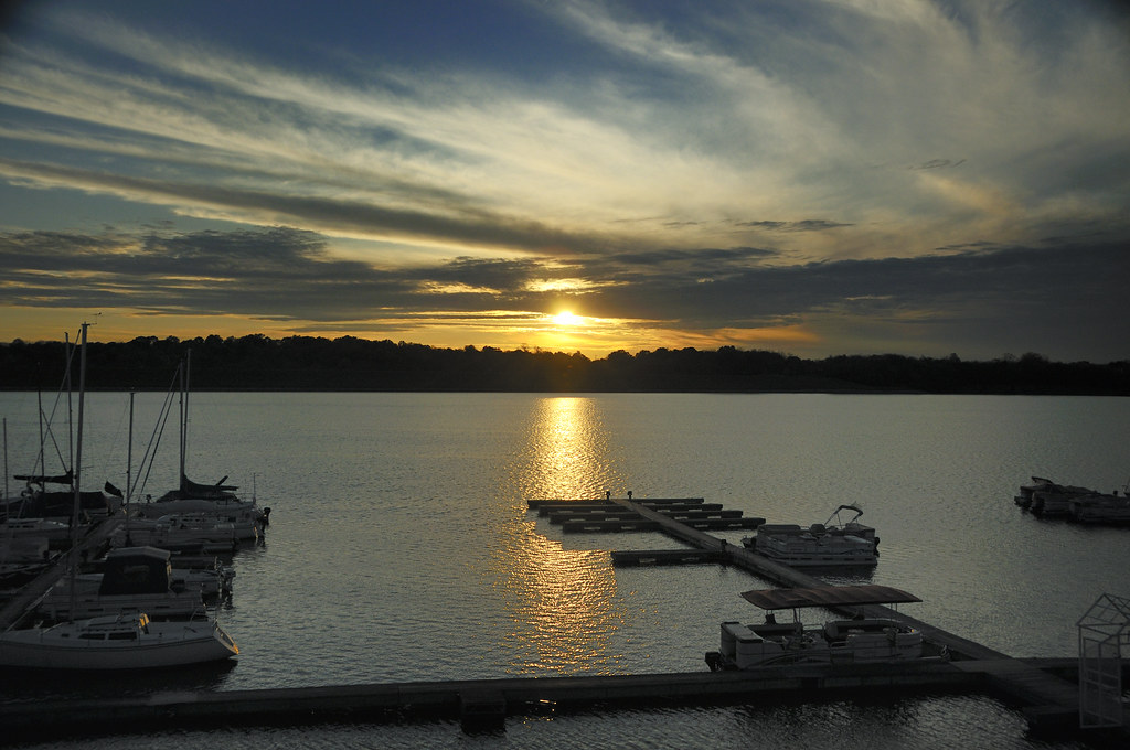 Eagle Creek Park in Indianapolis: A Perfect Outdoor Escape with Prime Edge Car Rentals