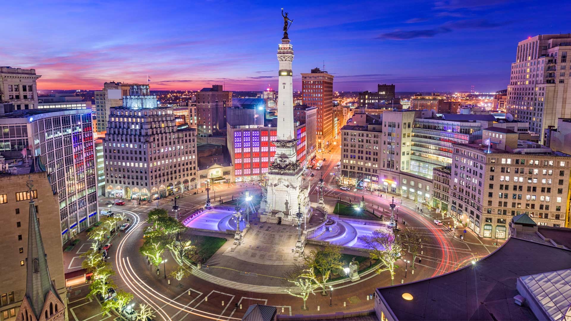 Monument Circle: Discover the Heart of Indianapolis by Car